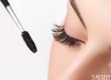 为什么睫毛往下塌,睫毛不上翘