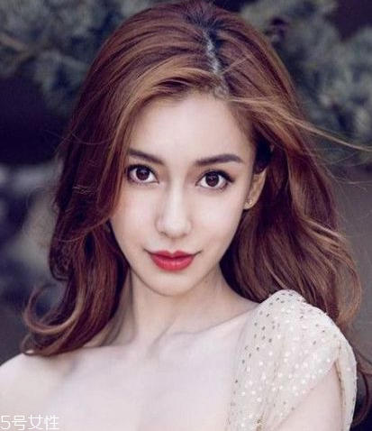 定妆粉怎么用(定妆粉怎么用才正确) 定妆粉怎么用(定妆粉怎么用才正确)