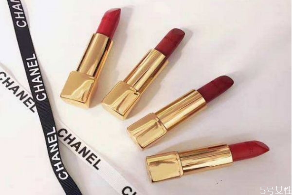 口红出汗能自己恢复吗,口红出汗怎么恢复