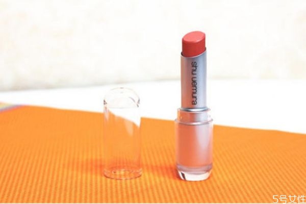 尔木萄美妆蛋真假对比(尔木萄美妆蛋真假对比)