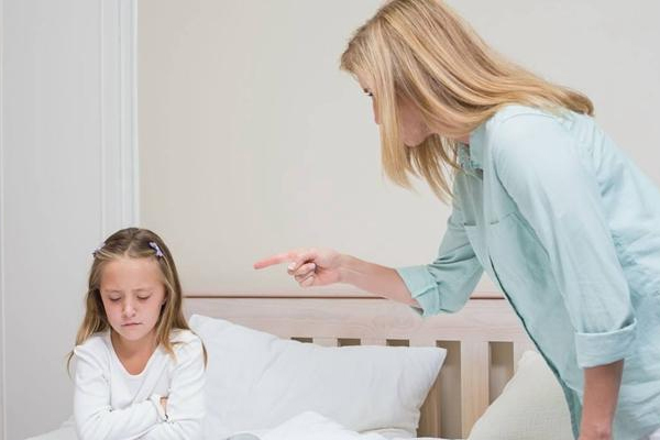 孩子不听话家长怎么和孩子勾通(孩子不听话怎么和家长沟通) 孩子不听话家长怎么和孩子勾通(孩子不听话怎么和家长沟通)