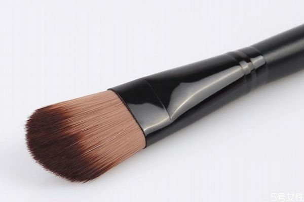 新化妆刷怎么去气味,化妆刷有味道怎么清洗