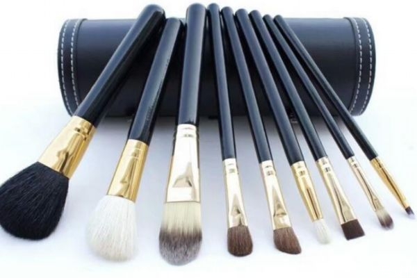 化妆刷是干着用还是湿着用,化妆刷阴干还是晒干 化妆刷是干着用还是湿着用,化妆刷阴干还是晒干