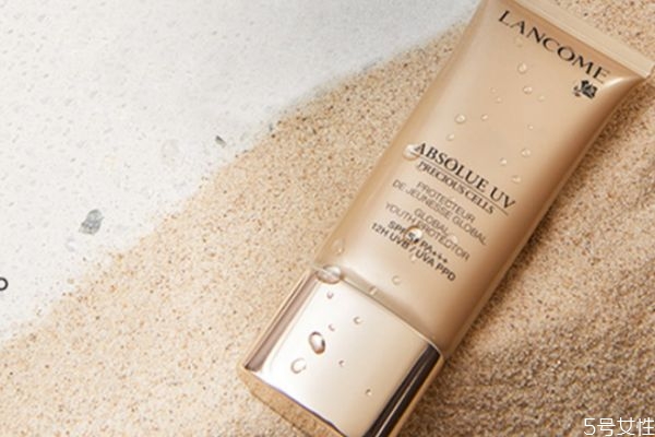 为什么用隔离霜会闷痘,隔离霜会闷痘吗