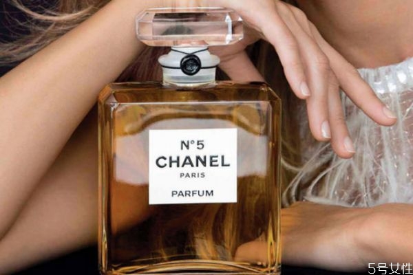 香奈儿5号香水哪款最火,香奈儿5号香水有几款