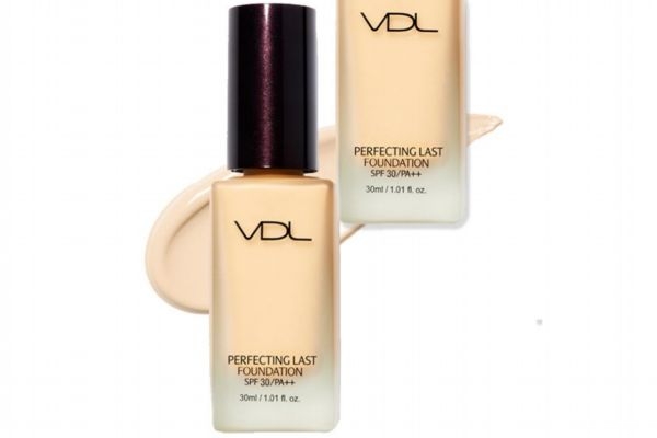 为什么擦完粉底液会起皮,涂完粉底起皮