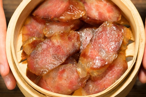 香肠用什么做的,香肠的食用方法