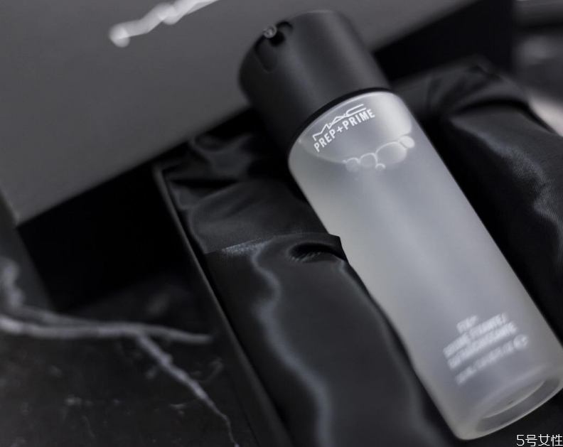 什么牌子的定妆喷雾效果好,定妆喷雾哪家好