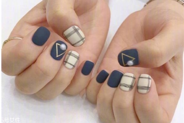 2019新款指甲图,2019美甲图片最新款型