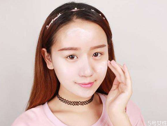 用素颜霜用卸妆吗,搽了素颜霜需不需要卸妆