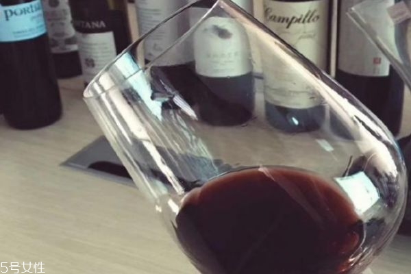 千万别喝酒,不要随便喝酒