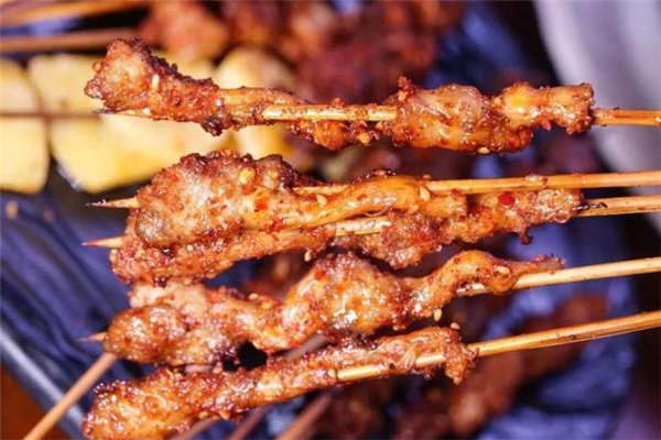 猪鼻筋是什么部位,猪鼻筋是什么部位图片