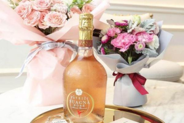 起泡酒的泡泡,起泡酒的泡泡怎么来的