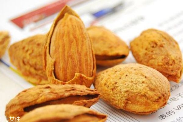 苦杏仁有毒吗,最多能吃几个?,苦杏仁有毒吗安陵容