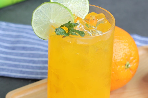 为什么自己做的果汁没有卖的好喝,为什么榨的果汁没有卖的好喝