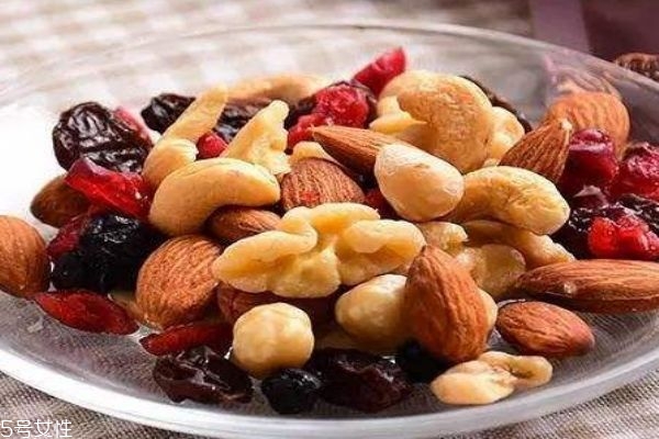 吃坚果有助于减肥吗,减肥能吃坚果吗?简要说下理由