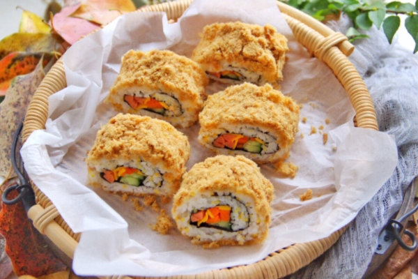 寿司可以隔夜吃吗冬天,寿司可以隔夜吃吗放冰箱