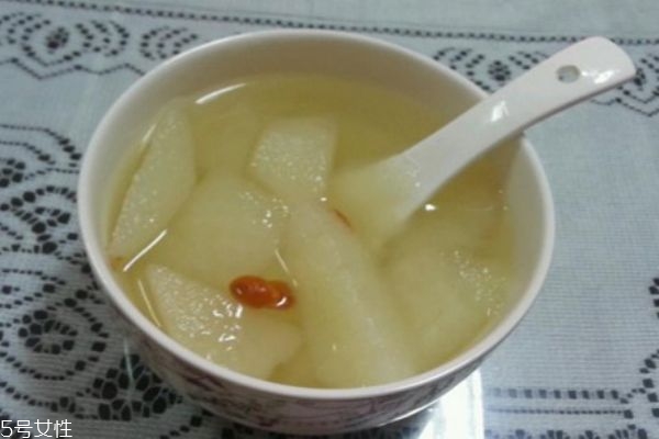 晚上喝冰糖雪梨会胖吗,喝冰糖雪梨会胖吗