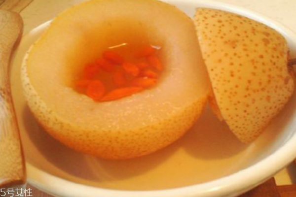 冰糖雪梨要不要把梨皮去掉,冰糖雪梨梨要不要去皮