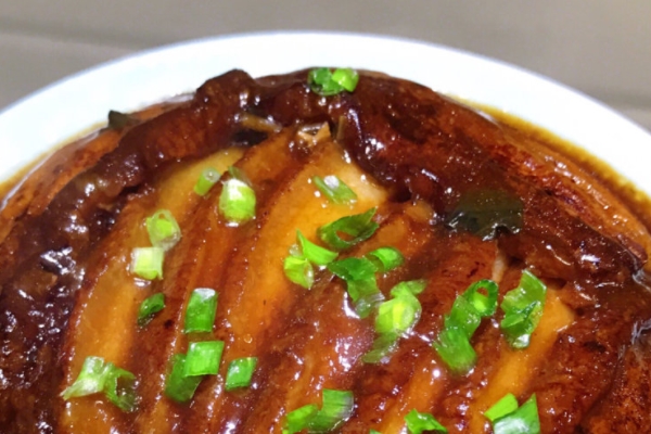 梅菜扣肉家庭做法,梅菜扣肉的做法