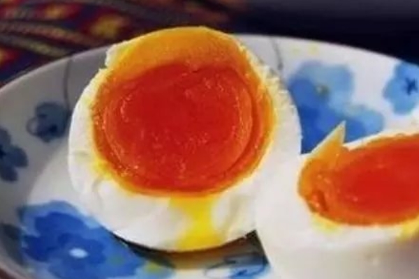 咸鸭蛋的方法,咸鸭蛋和鸭蛋 咸鸭蛋的方法,咸鸭蛋和鸭蛋