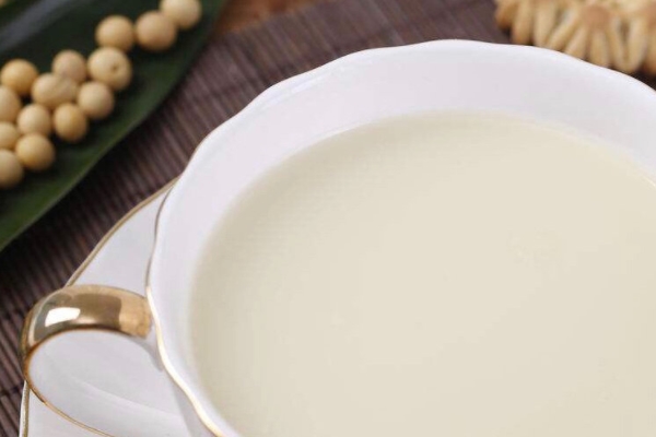 喝豆浆的禁忌人群,喝豆浆的好坏