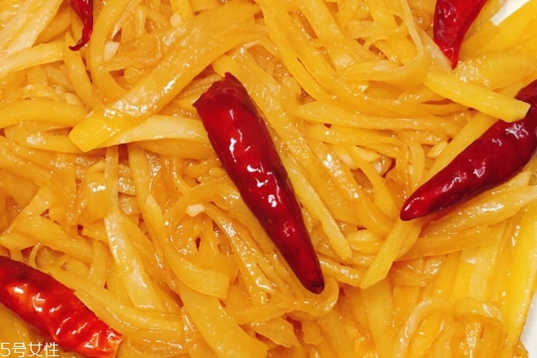 土豆丝的烹饪技巧,食材_土豆丝窍门