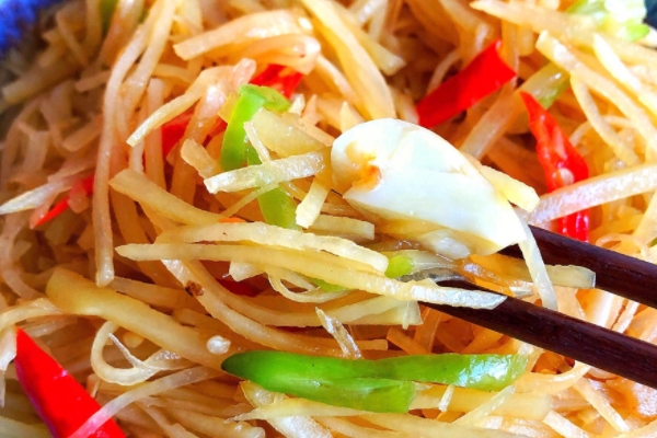 酸辣土豆丝的口感,酸辣土豆丝的做法