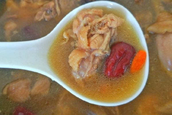 哪些人不适合喝鸡汤,哪些人不能喝鸡汤