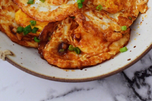 煎鸡蛋的诀窍,煎鸡蛋怎么煎才好吃窍门