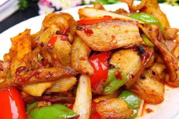 农家小炒肉和回锅肉的区别,小炒肉和回锅肉的区别