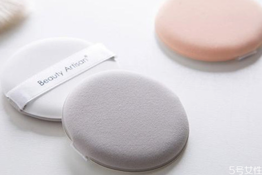 气垫太干卡粉怎么办,怎么用气垫不干不卡粉