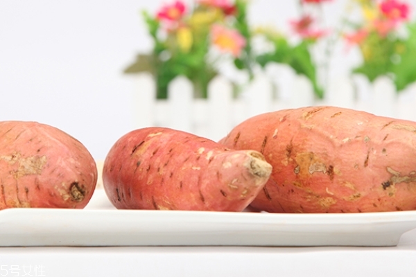 红薯为什么不能生吃,生红薯能不能吃