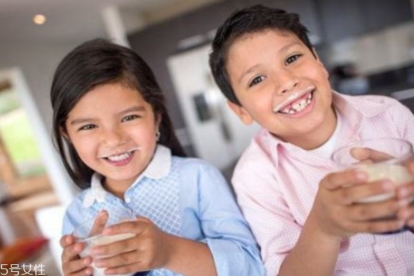 德运脱脂奶粉怎么样,荷麦脱脂奶粉和德运脱脂奶粉怎么样