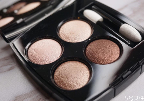 高光粉结块怎么挽救,高光粉摔碎了怎么修复