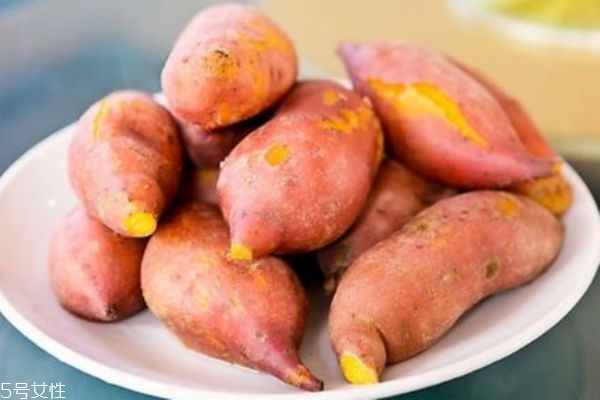 普通电饭锅煮红薯的做法大全,煮红薯的做法大全