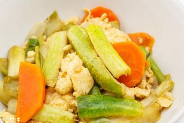 隔夜炒鸡蛋还能吃吗,隔夜的鸡蛋能吃吗隔夜的炒鸡蛋能吃吗