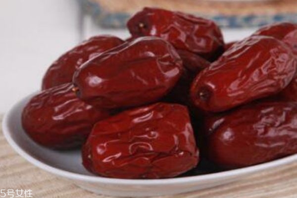 枣属于什么类,枣属于什么类别的食品