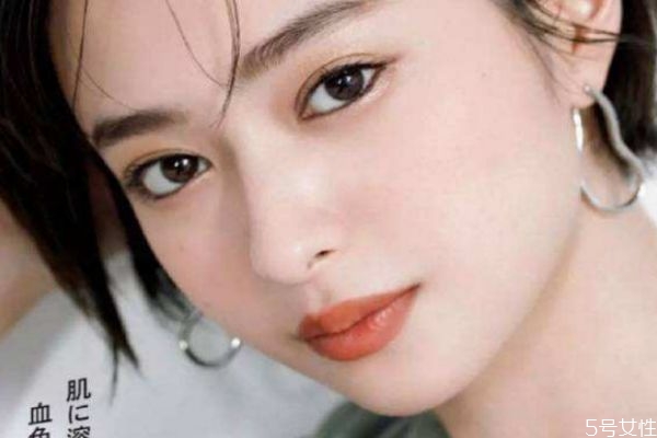 普通淡妆的顺序,淡妆的化妆顺序 普通淡妆的顺序,淡妆的化妆顺序