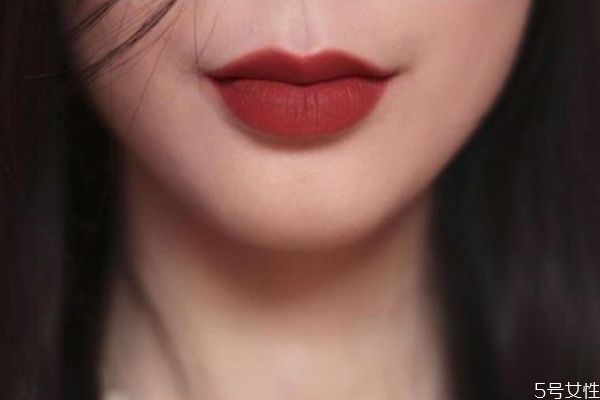 黄皮素颜必入的口红,素颜黄皮适合的口红颜色