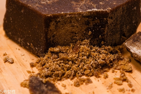 黑糖可以和牛奶一起喝吗,黑糖可以跟牛奶一起喝吗 黑糖可以和牛奶一起喝吗,黑糖可以跟牛奶一起喝吗