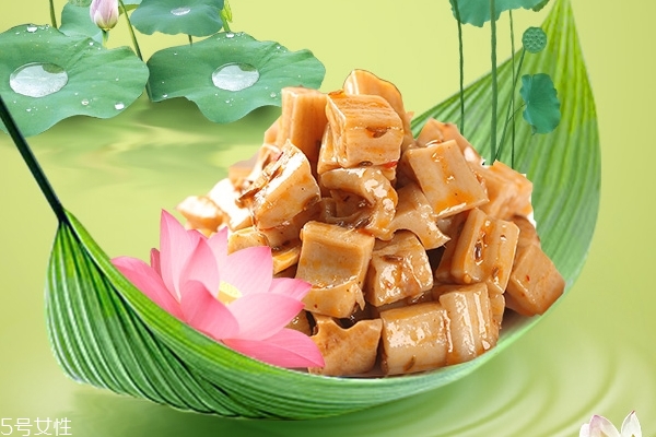 莲藕 需要用水浸泡么,莲藕可以一直泡在水里吗