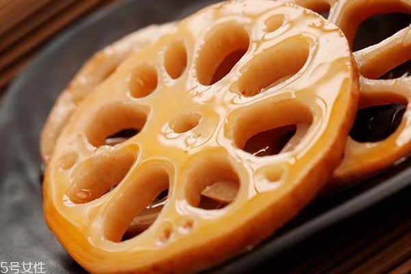 如何清理莲藕里面的污泥,清洗莲藕孔中淤泥