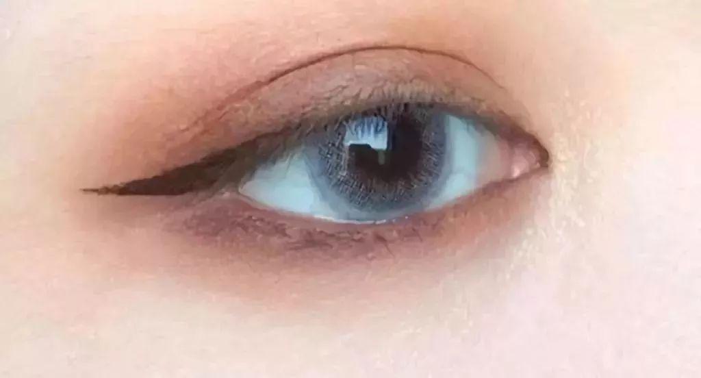 眼线是在定妆前还是定妆后,眼线是定妆前画还是定妆后画