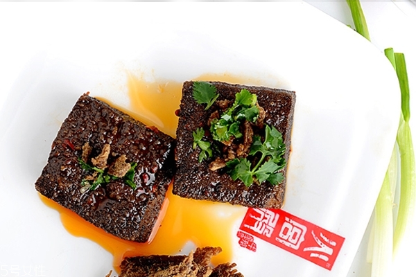 炸臭豆腐的酱汁的做法,臭豆腐的酱料做法