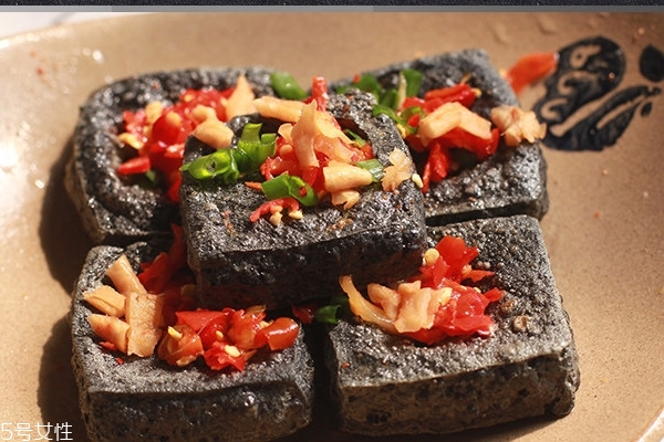 炸臭豆腐汤汁详细配方,臭豆腐的汤汁怎么做