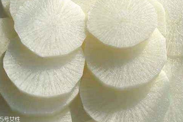 为什么白萝卜不能和人参一起吃,人参能和白萝卜一起吃吗 为什么白萝卜不能和人参一起吃,人参能和白萝卜一起吃吗