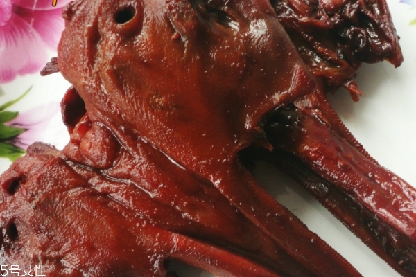 麻辣鸭头介绍,麻辣鸭头介绍词