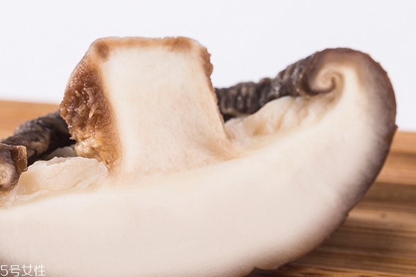 香菇蒂要去掉吗,香菇蒂怎么处理