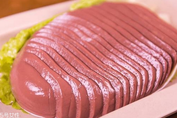 鸭血的食用价值,鸭血的功效和营养价值